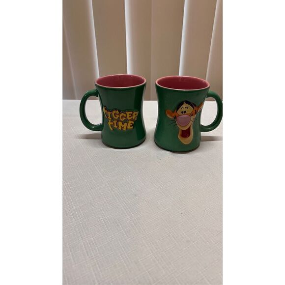 TIGER 3D COFFEE MUGS SETS OF 2 WALT DISNEY WORLD WINNIE THE POOH - Picture 3 of 8